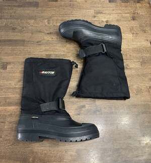 Baffin Snow Boots Black Winter Boots Mens 11 made in Canada
